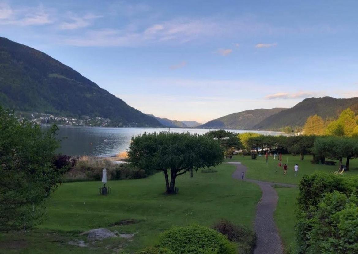 Apartment Am Ossiachersee Mit Eigenem Seezugang Landskron Buitenkant foto
